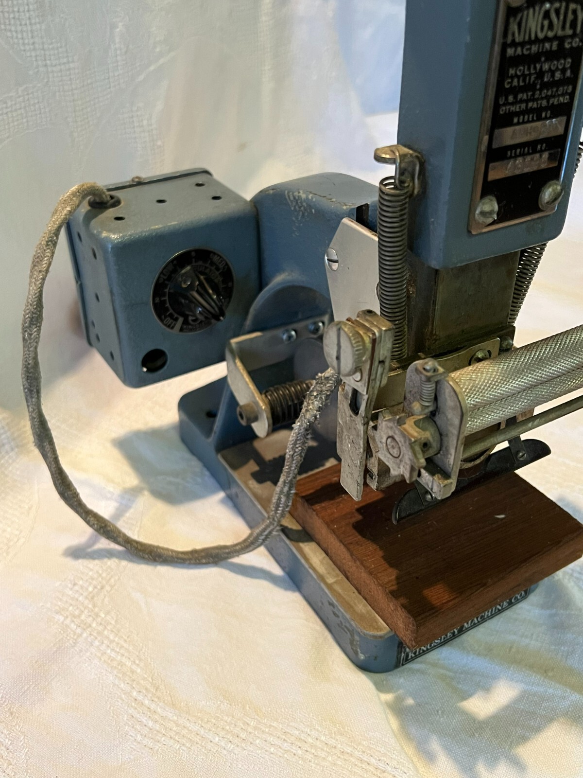 Kingsley Hot Foil Stamp Embossing Machine Model AW231 Works Heats Up