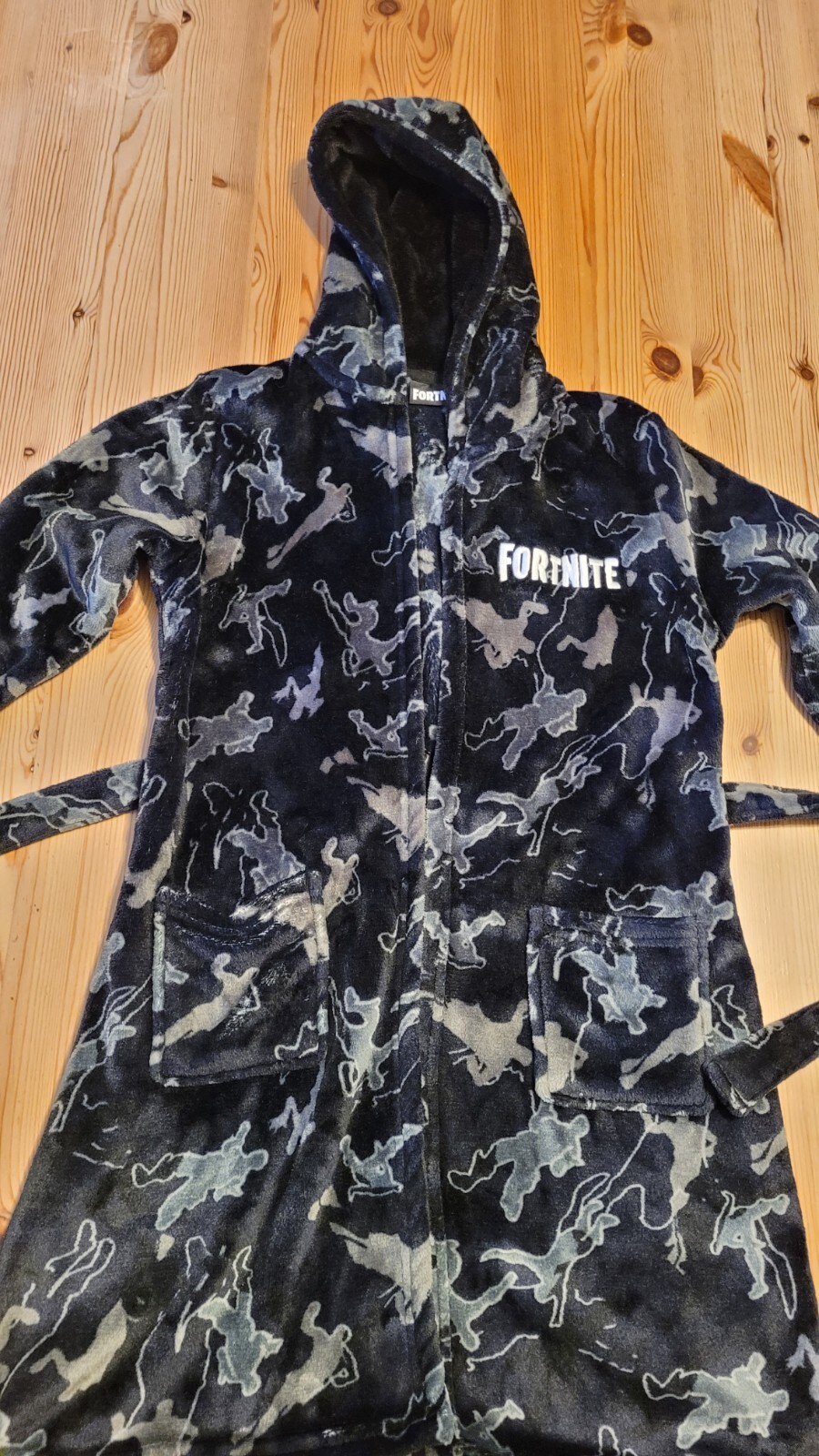 Boys Fortnite Dressing Gown. Age 9 10 Years. eBay