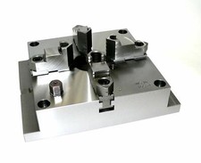 VERTEX PRECISION 4-JAW PLATE CHUCK FOR VERTICAL CNC MACHINING CENTRE