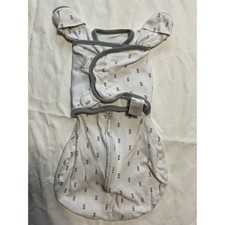SwaddleDesigns Omni Swaddle Sack Adjustable Wrap White Gray Arrow Print Small