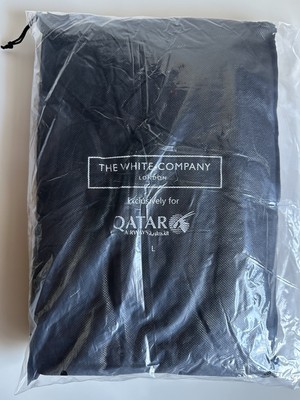 Qatar Airways First Class Pyjama The White Company Größe L