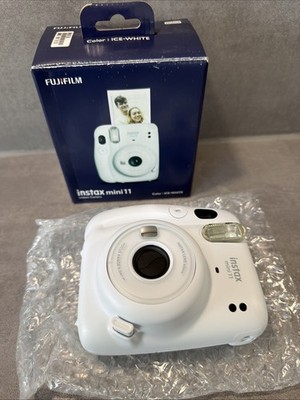Fujifilm Instax Mini 11 Instantkamera - ICE White - New Old Stock - Nie Benutzt