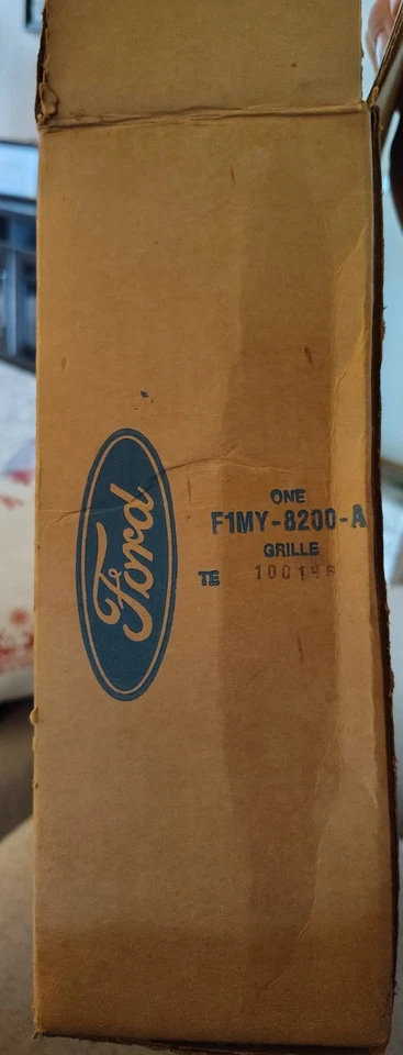 Mercury Grand Marquis Colony 1988-1991 parrilla de parque fabricante original cromo cabezal delantero Foto 2 de 3