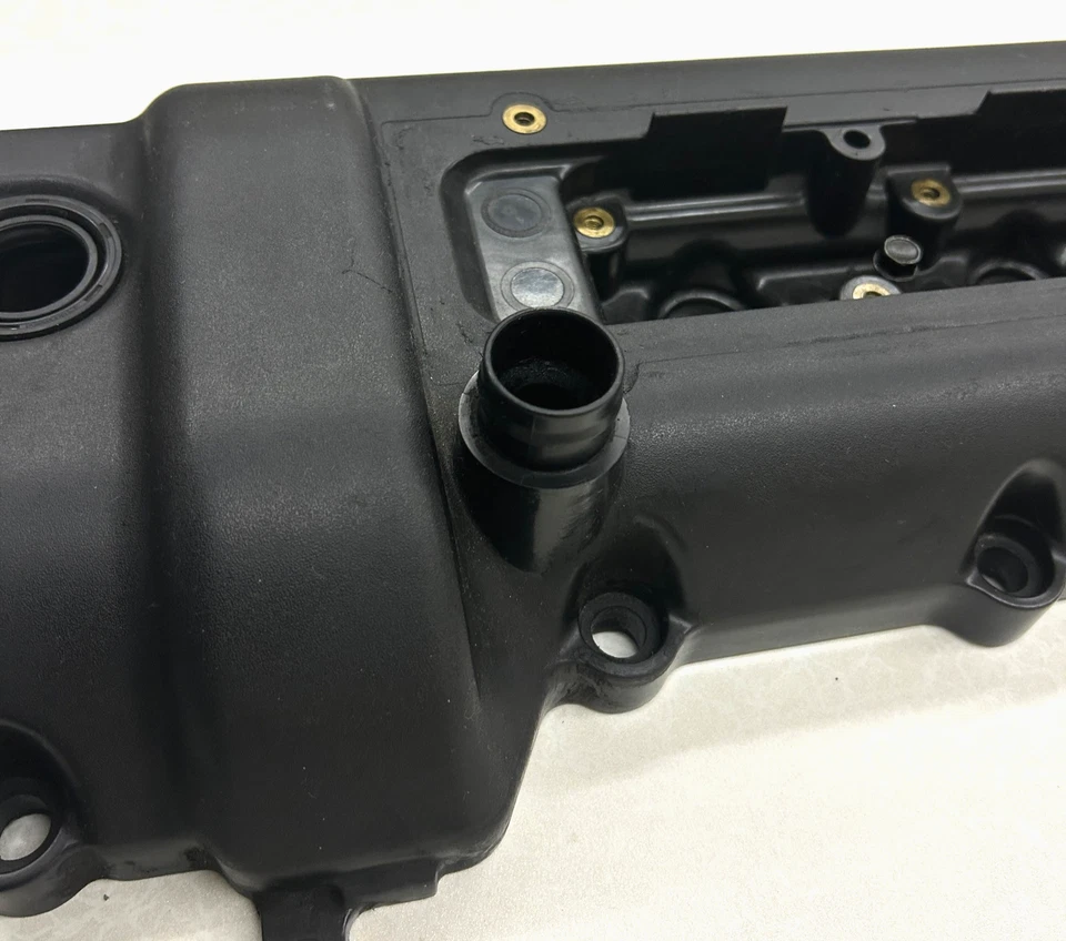 1999 2000 2001 2002 Jaguar XJ8 XK8 4.0L V8 Valve Cover  RH Passenger Side, Used - Image 2 of 4