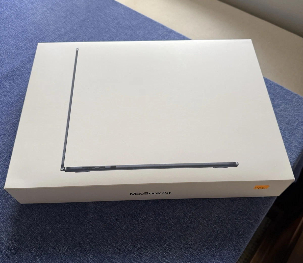 25+ macbook air box for sale | Updated Oct 2026