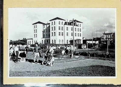 38145666 - 2190 Duhnen Foto montiert auf Karton Jugendherberge Fotograf Otto