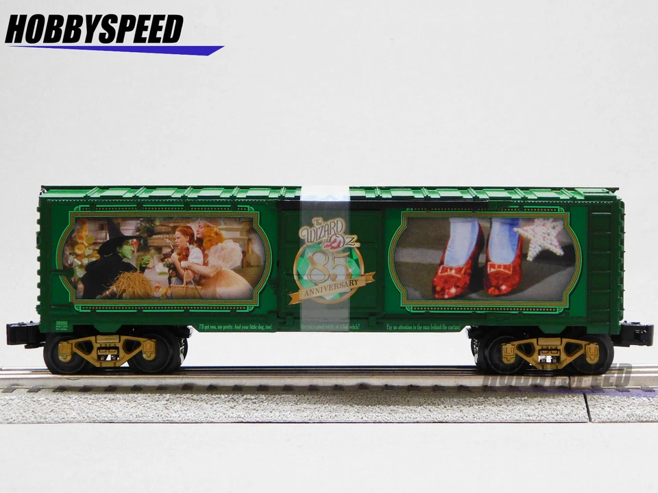 LIONEL WIZARD OF OZ ILLUMINATED RED SLIPPERS BOXCAR O GAUGE train 2428050 NEW - Image 3 of 4