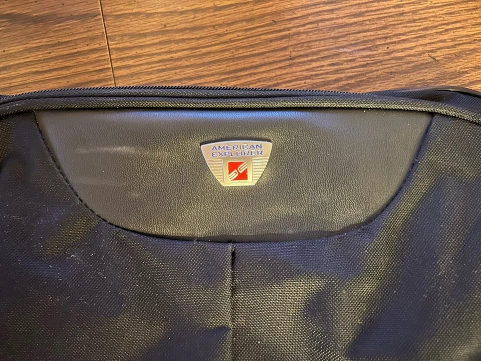 American Explorer Black Messenger Bag - Imagem 2 de 4