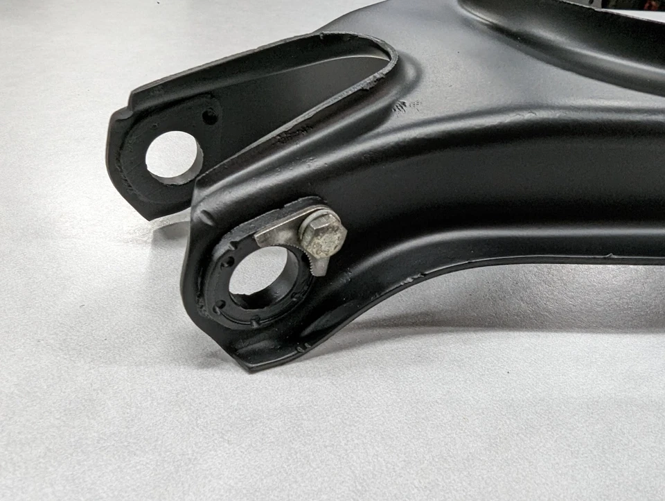 Brazo de control superior delantero derecho mercedes-benz w121 190b pontón 1959 Foto 3 de 4