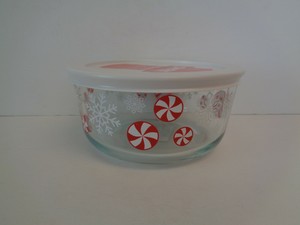 Pyrex Mod Kitchen Pattern 4 Cup Storage Bowl With Purple Cover New