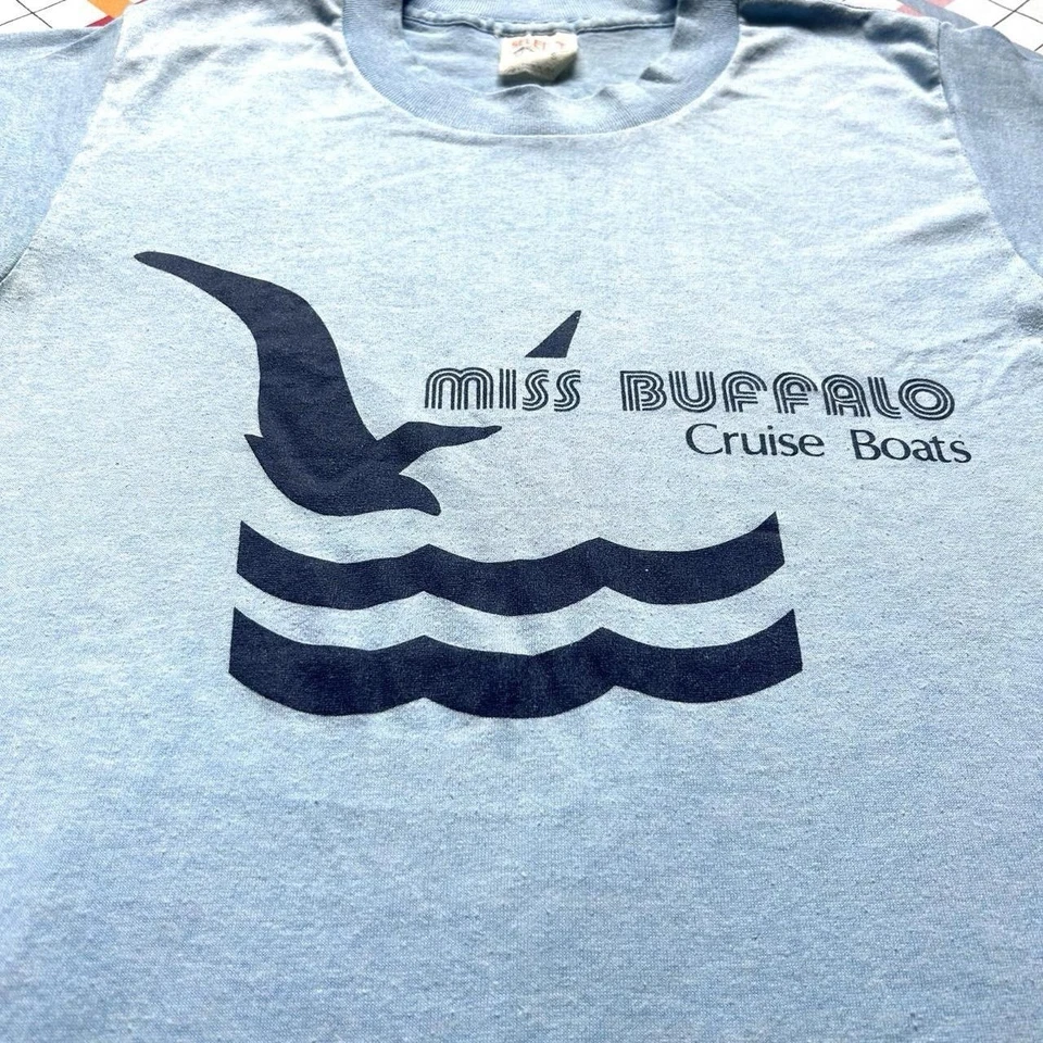 Camiseta de colección Miss Buffalo Cruise Boats años 80 pequeña azul puntada única 50/50 Foto 2 de 4