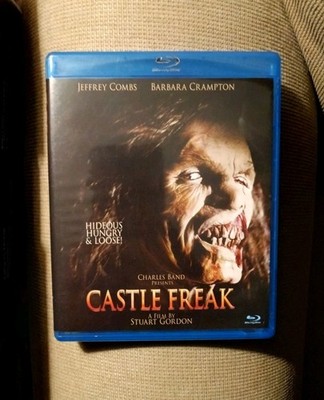 Castle Freak (Blu-ray, 1995) Full Moon - Jeffrey Combs, Barbara Crampton