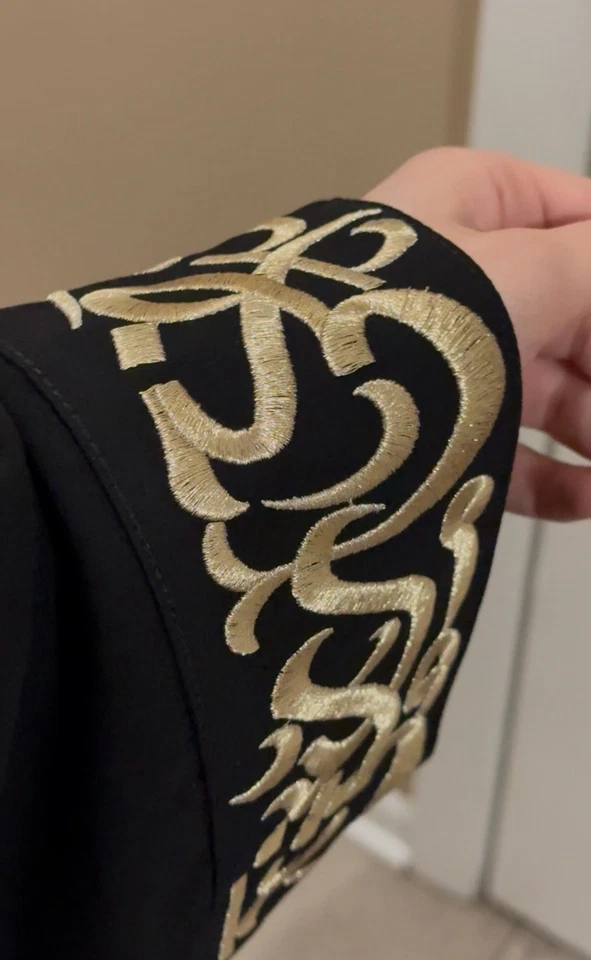 Abaya negra abierta Foto 3 de 3