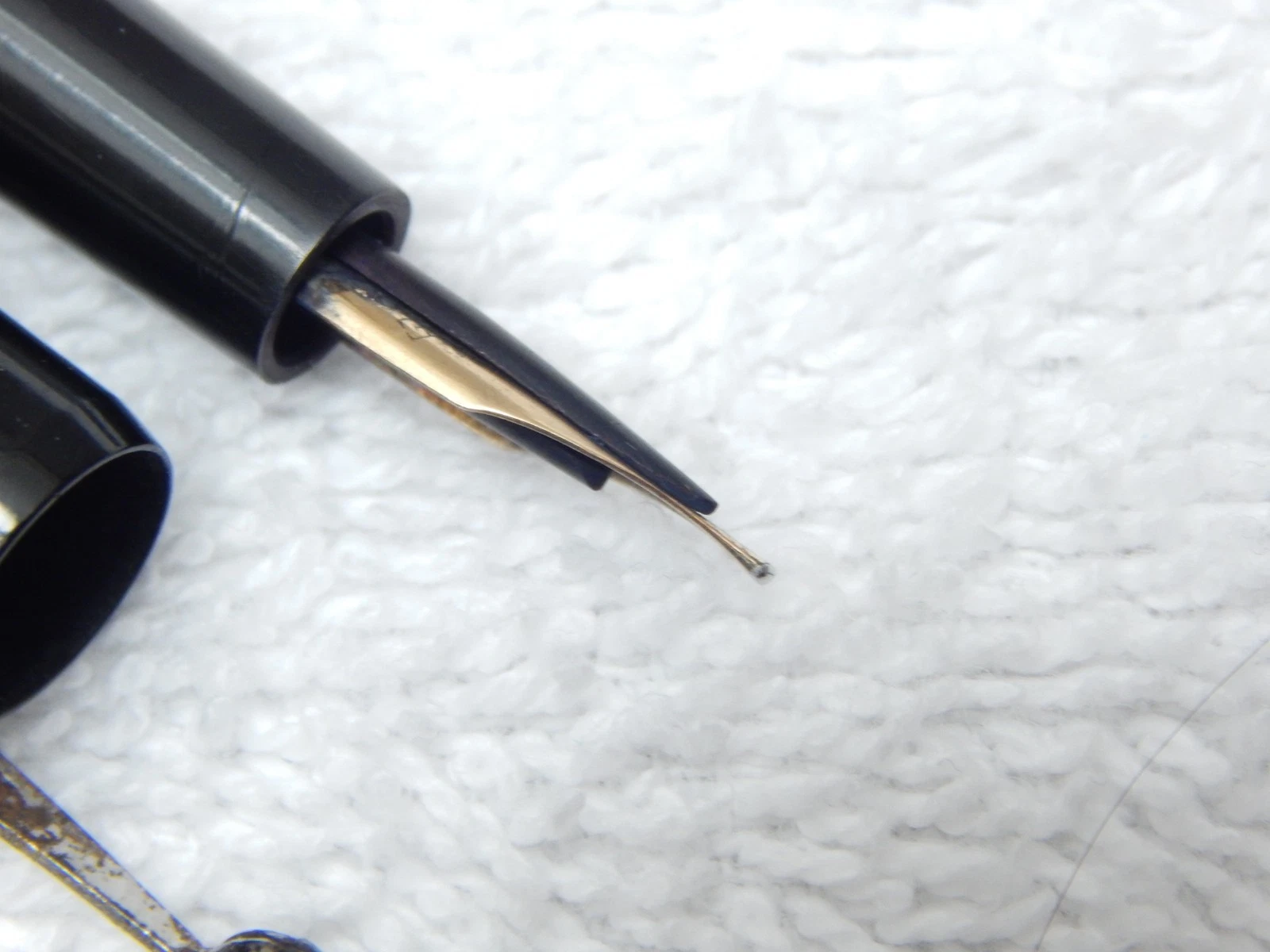 LOT# 108E. VTG MABIE TODD SWAN 1500 EYEDROPPER FOUNTAIN PEN. STUB NIB. image 4
