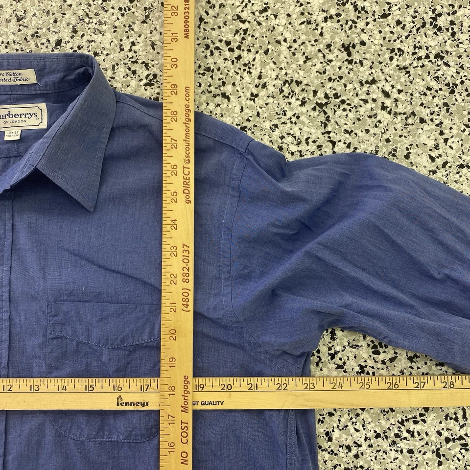 Camisa de vestir vintage de Burberrys of London a rayas hecha en Estados Unidos talla 16 1/2-33 de colección Foto 4 de 4