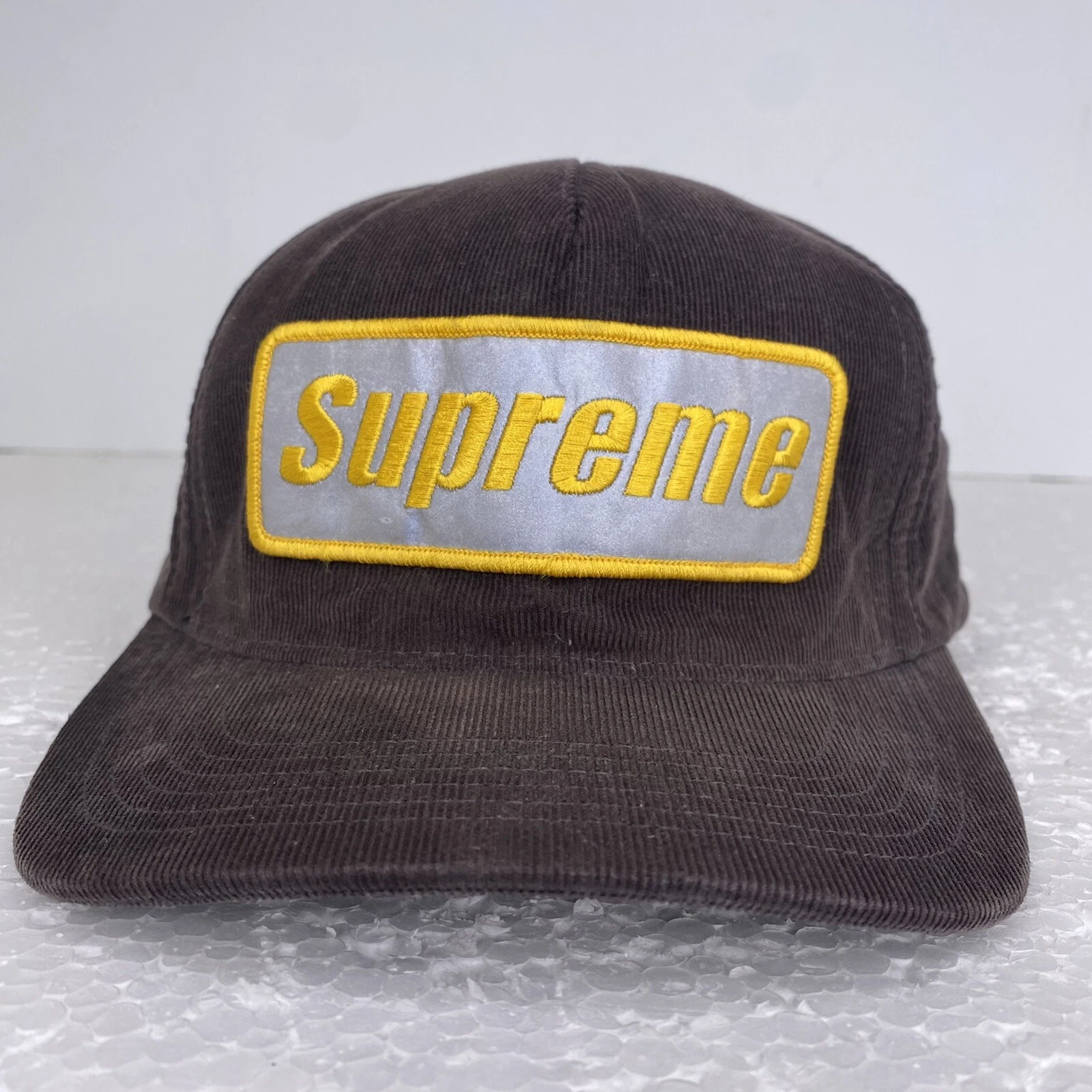 Casquette chapeau Supreme velours côtelé snapback teinte 6 panneaux made in USA très rare marron gris