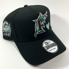Gorra New Era Florida Marlins Exclusiva Heart Love 9FORTY A-Frame Snapback