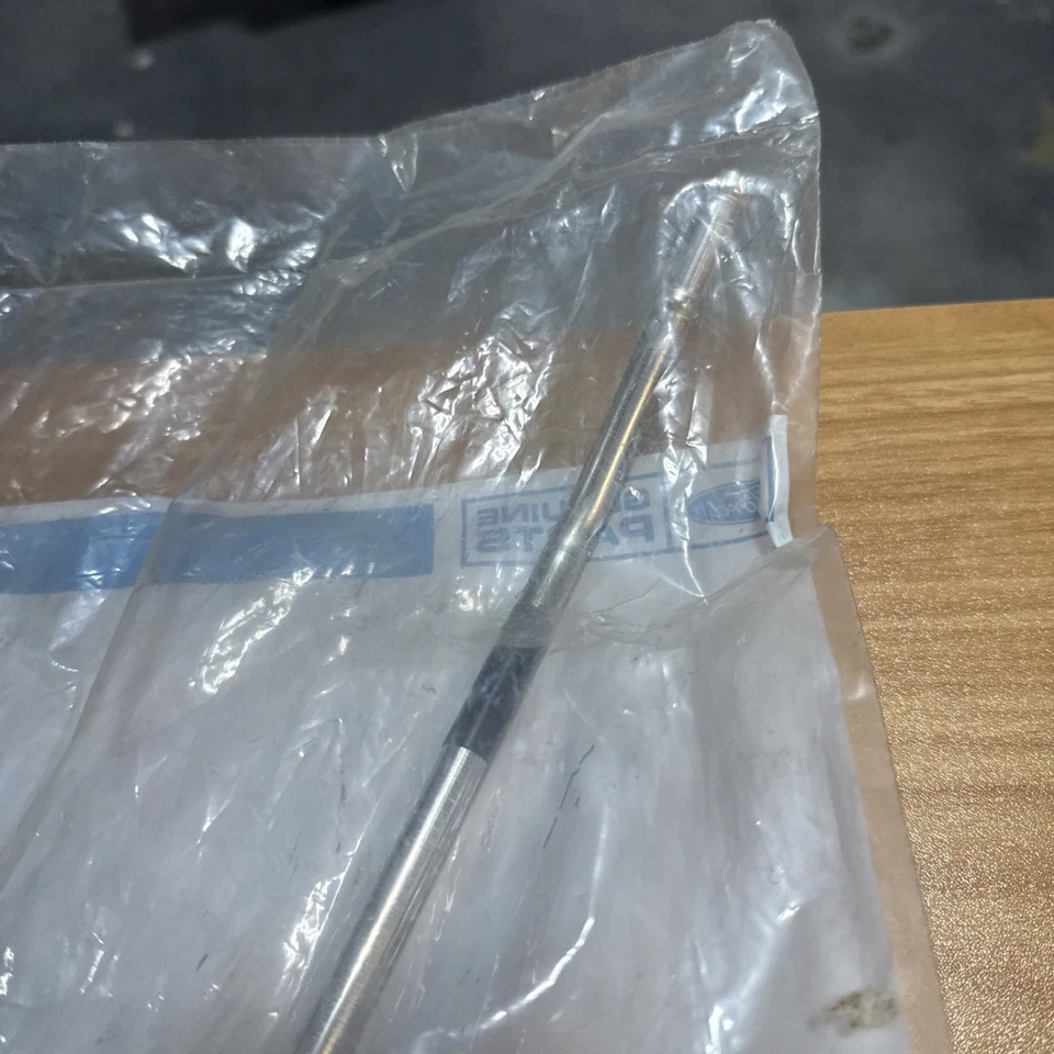 OEM Ford 4F1Z-7C410-CA Tube - Oil Cooler2004-2007 Ford Taurus -Sable - Image 4 of 4