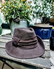 Eleganter Damenhut, Nagy Hüte Wien