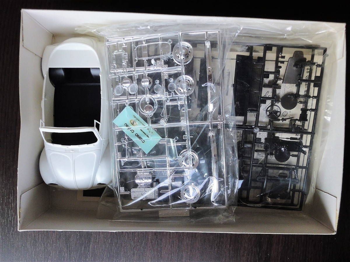 IMAI 1/24 VOLKSWAGEN CABRIO The Super Driving Series Valuable