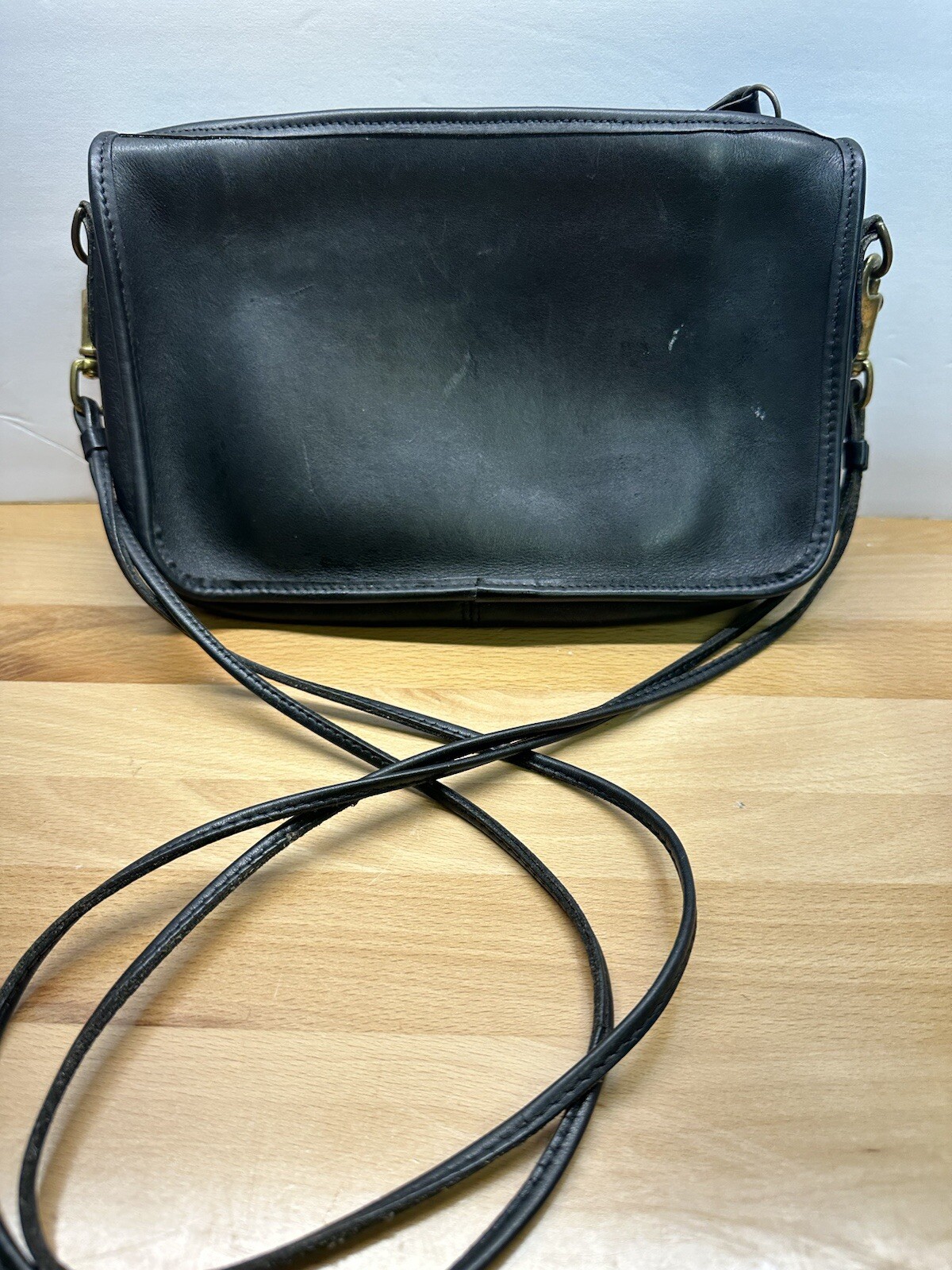 Vintage COACH Basic Black Leather Double Strap Sh… - image 2