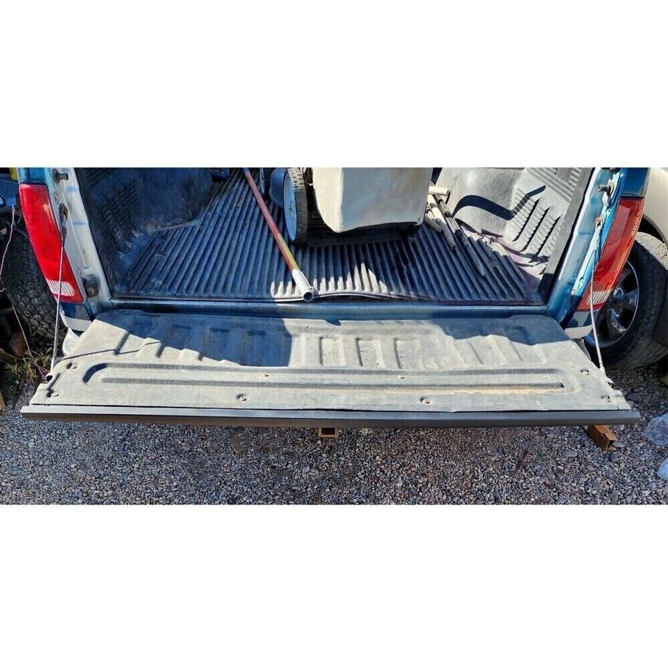 Protector tapa superior moldeada puerta trasera para Ford F-250 F-350 F-450 Super Duty 99-07 Foto 2 de 4