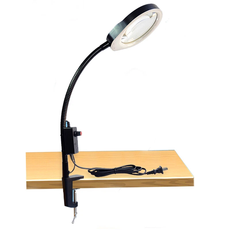 Clip on magnifying cheap glass with light