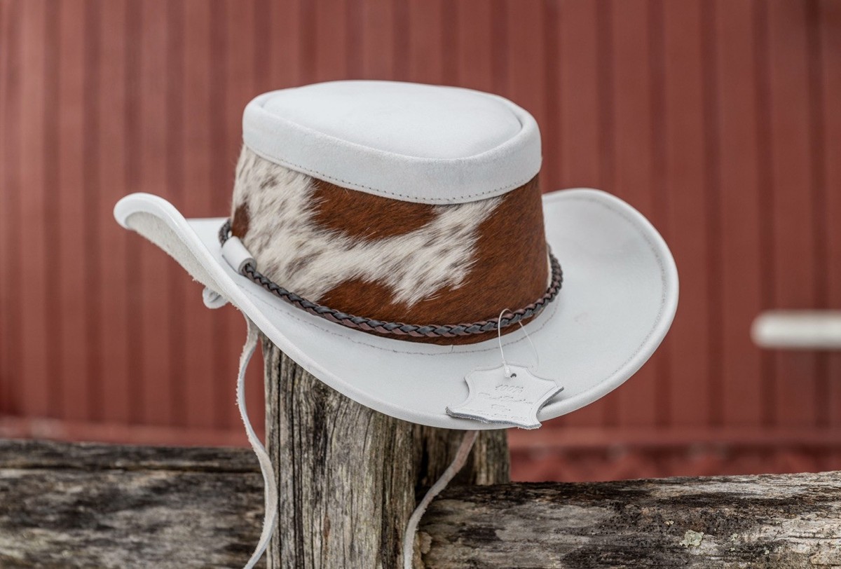 AVU LE VU REAL LEATHER AND COWHIDE FUR WHITE NEW HANDCRAFTED