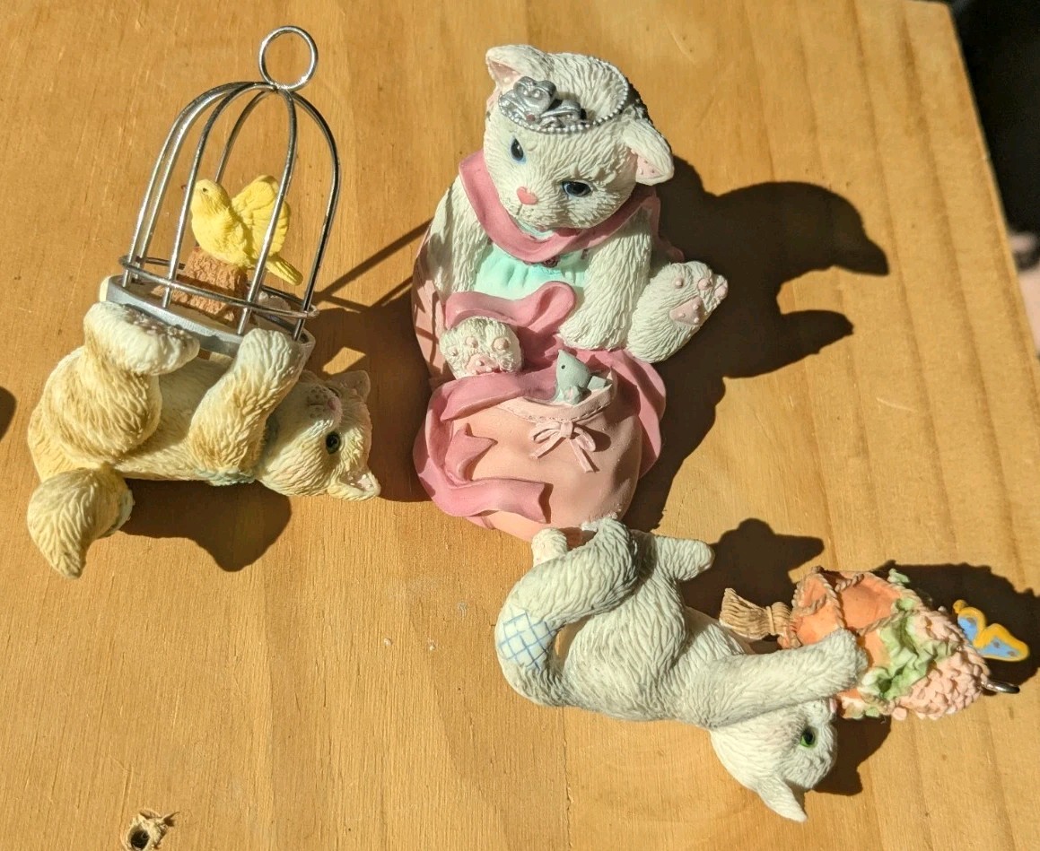 Calico Kittens Enesco Figurine + 2 Cat Figurines Lot of 3 Vintage Style Cute Cat