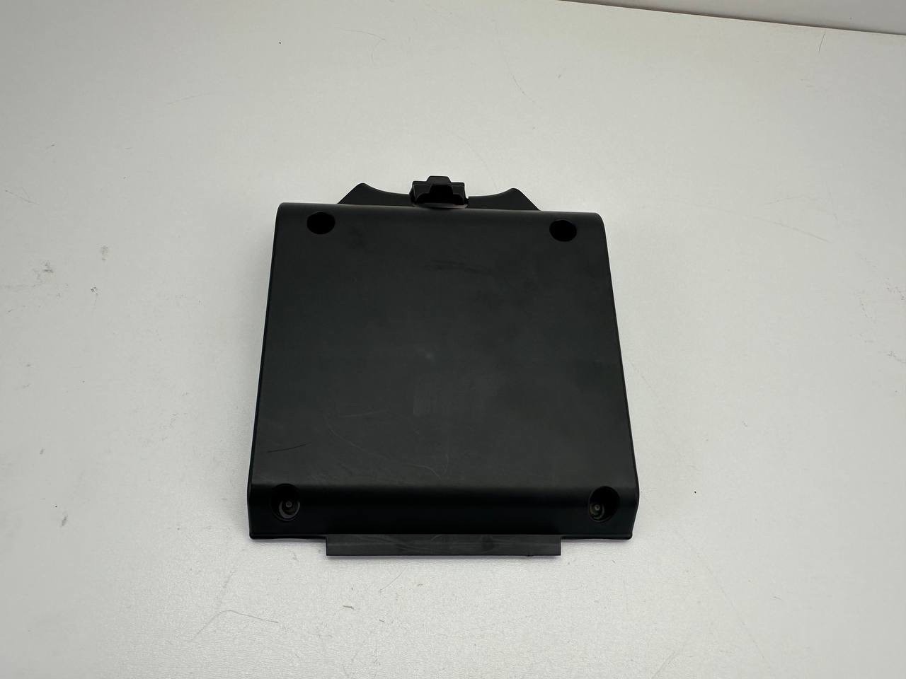 2011-2014 AUDI S8 - REAR SEAT SKI BAG Cover 4H0885935