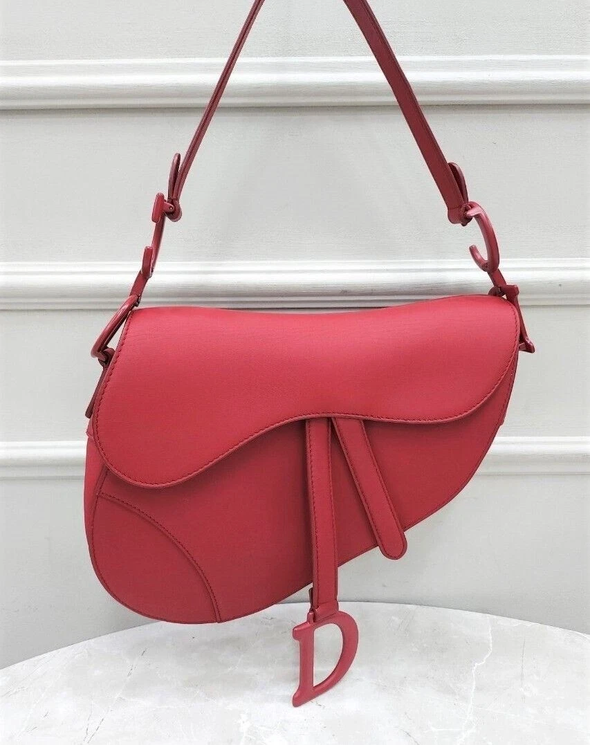 Sacoche de selle Dior rouge ultra mat moyen 60483082