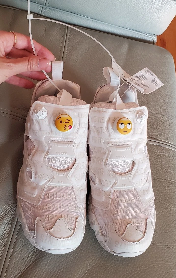 Vetements clearance reebok emoji