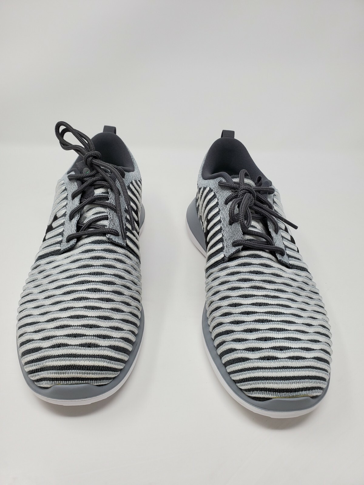 nike roshe two flyknit grey