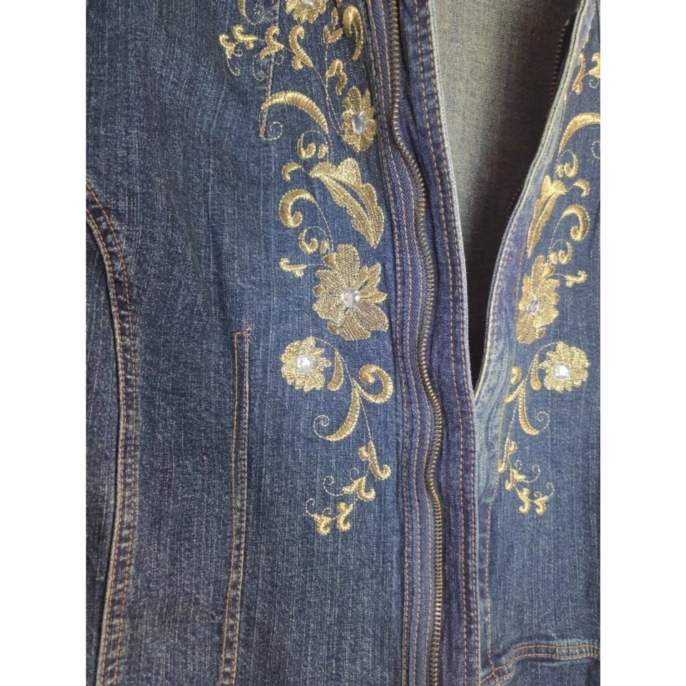 NWOT Denim 24/7 Women Blue Denim w/Gold Floral Embroiderdy Zip Up Jacket sz 24W - Image 4 of 4