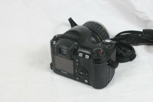 Fujifilm FinePix S Series S5600 5.1MP Digital Camera - Black - Picture 2 of 4