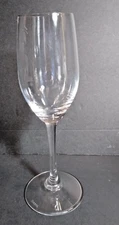 Riedel Vivant Wine Spirit Glass 7 5/8" tall