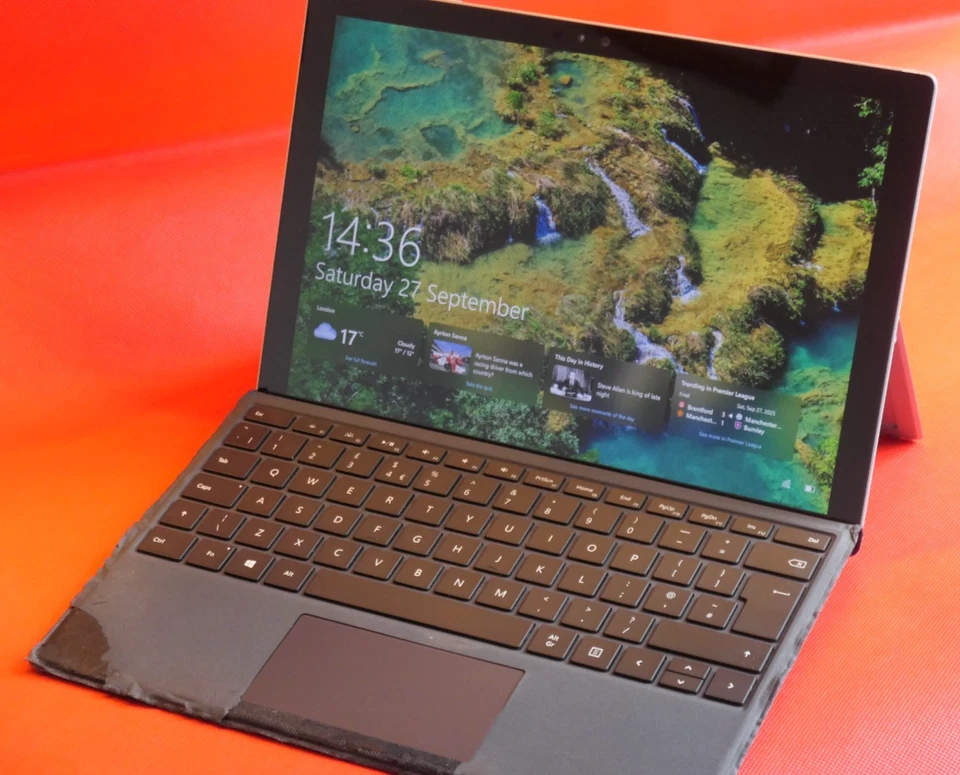 Microsoft Surface Pro 4 12.5" Tablet i7 6650U 16GB RAM SSD 512GB With Keyboard - Image 4 of 4