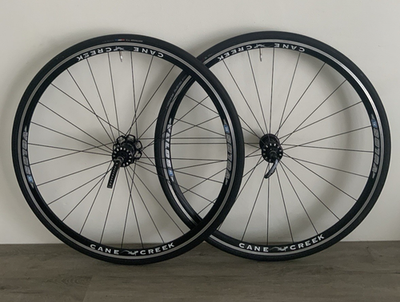 CANE CREEK VOLOS XL WHEELSET 700C 24-28 SPOKE SHIMANO COMPATIBLE 8