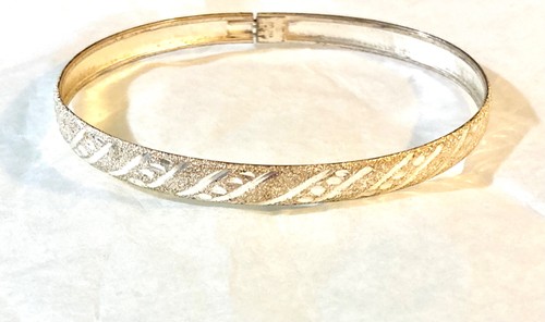 Vtg Sterling Silver Hinged Bangle Marked 925 Engraved FAS