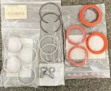 NEW GENUINE TRIUMPH T2041752 Fork Repair Kit