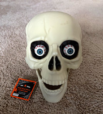 Skull Halloween Decoration Plastic NWT New With Tags Life Size