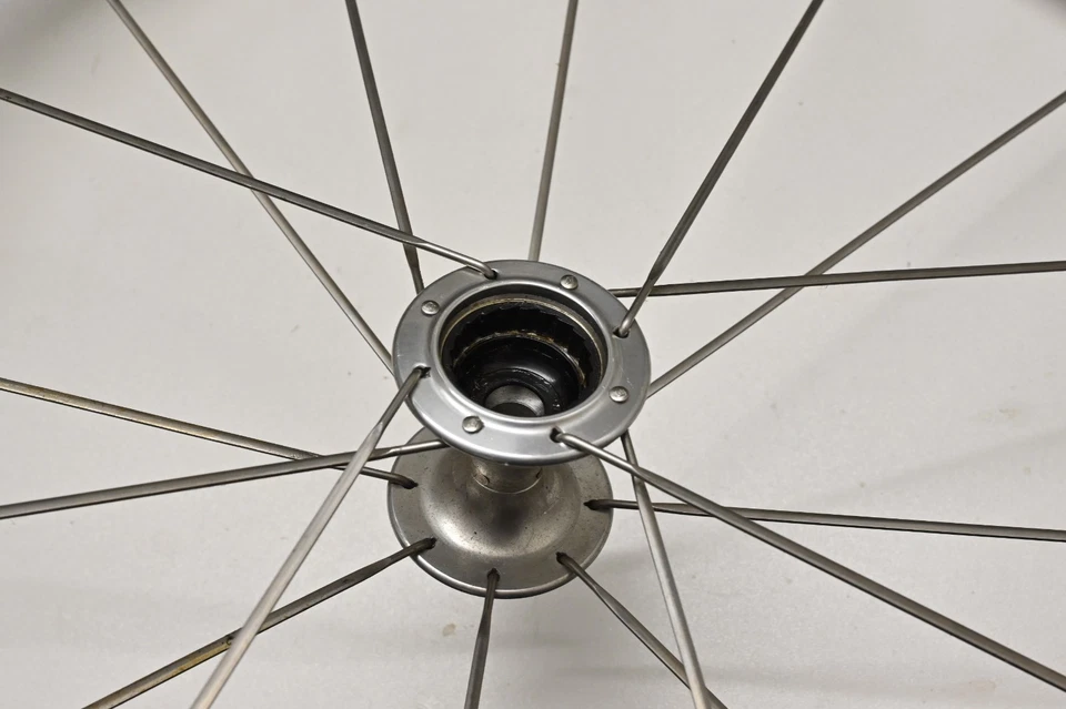 Vintage Campagnolo Shamal first generation Rear Wheel 26" Tubular NOS - Bild 3 von 4