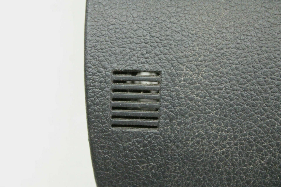 2013 SUBARU OUTBACK PAINEL INFERIOR DRIVER PRETO 66075AJ00A FABRICANTE DE EQUIPAMENTO ORIGINAL 10 11 12 13 14 - Imagem 3 de 4