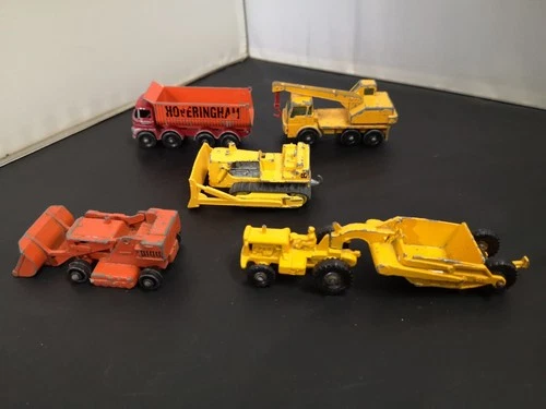 MATCHBOX LESNEY LOT OF FIVE MODELS INC EARTH SCRAPER--Y340