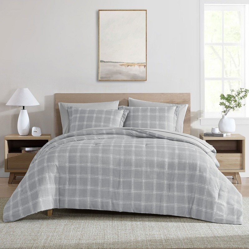 Queen Comforter Set 7 Piece, Reversible Bed in a Bag Queen Size, Bedding Set NEW