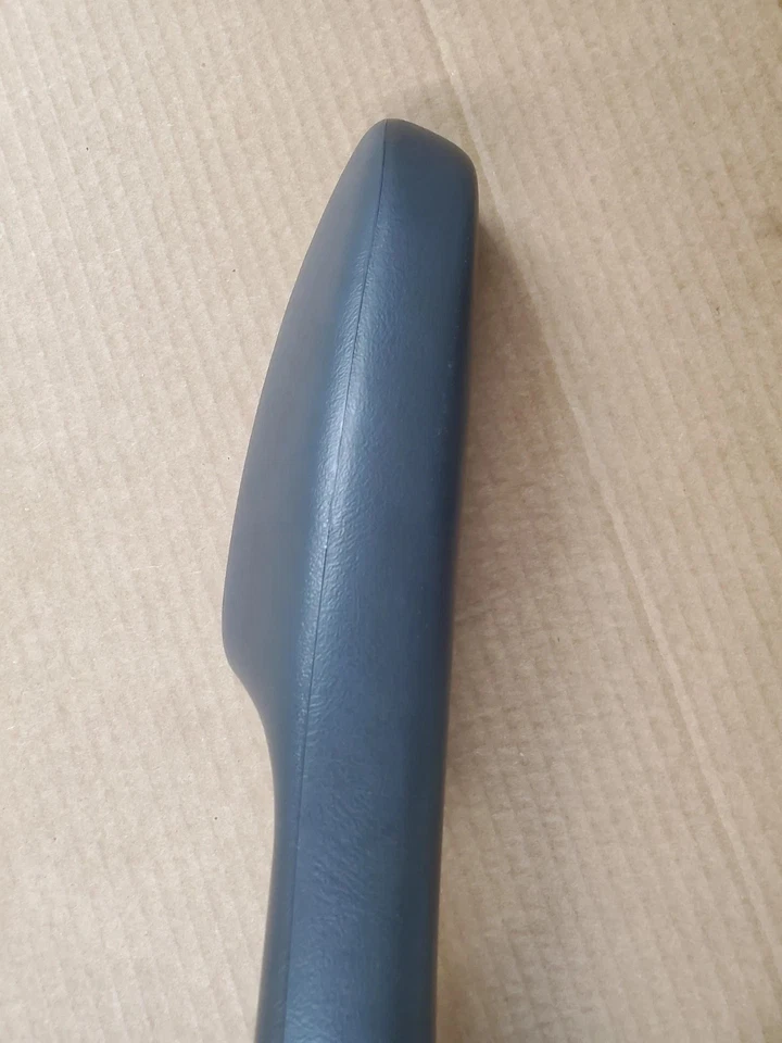 Chevy Silverado GMC Sierra 1999-2002 reposabrazos puerta pasajero derecho manual OEM Foto 2 de 4