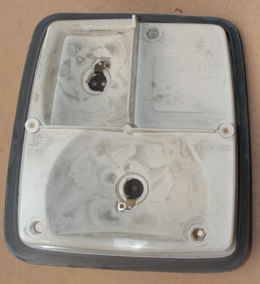 NEU Gehäuse Rücklicht Lampenträger links AXO 6303 für SIMCA 1000 *NOS*