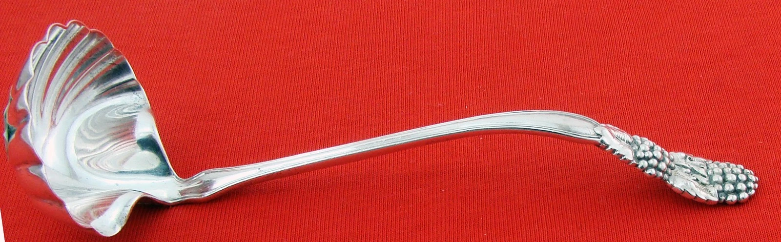 Blackberry by Tiffany Sterling Silver GRAVY/SAUCE LADLE, 7", GW., No Mono