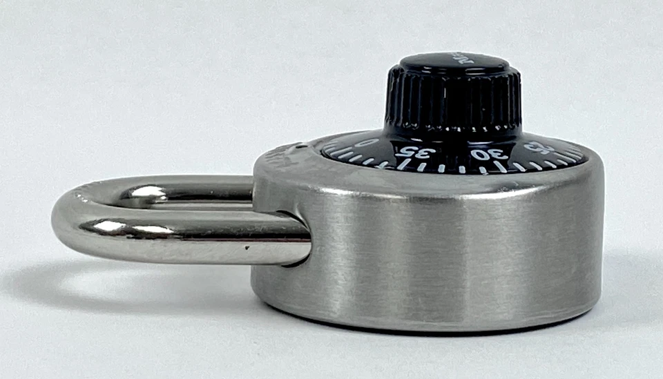 Juego de 9 protectores de bloque de candado combinado Master Lock Foto 4 de 4