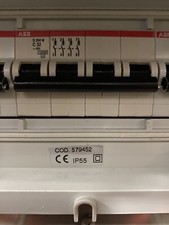 Quadro Elettrico Di Distribuzione In Acciaio Con Prese Interbloccate 380 E 220